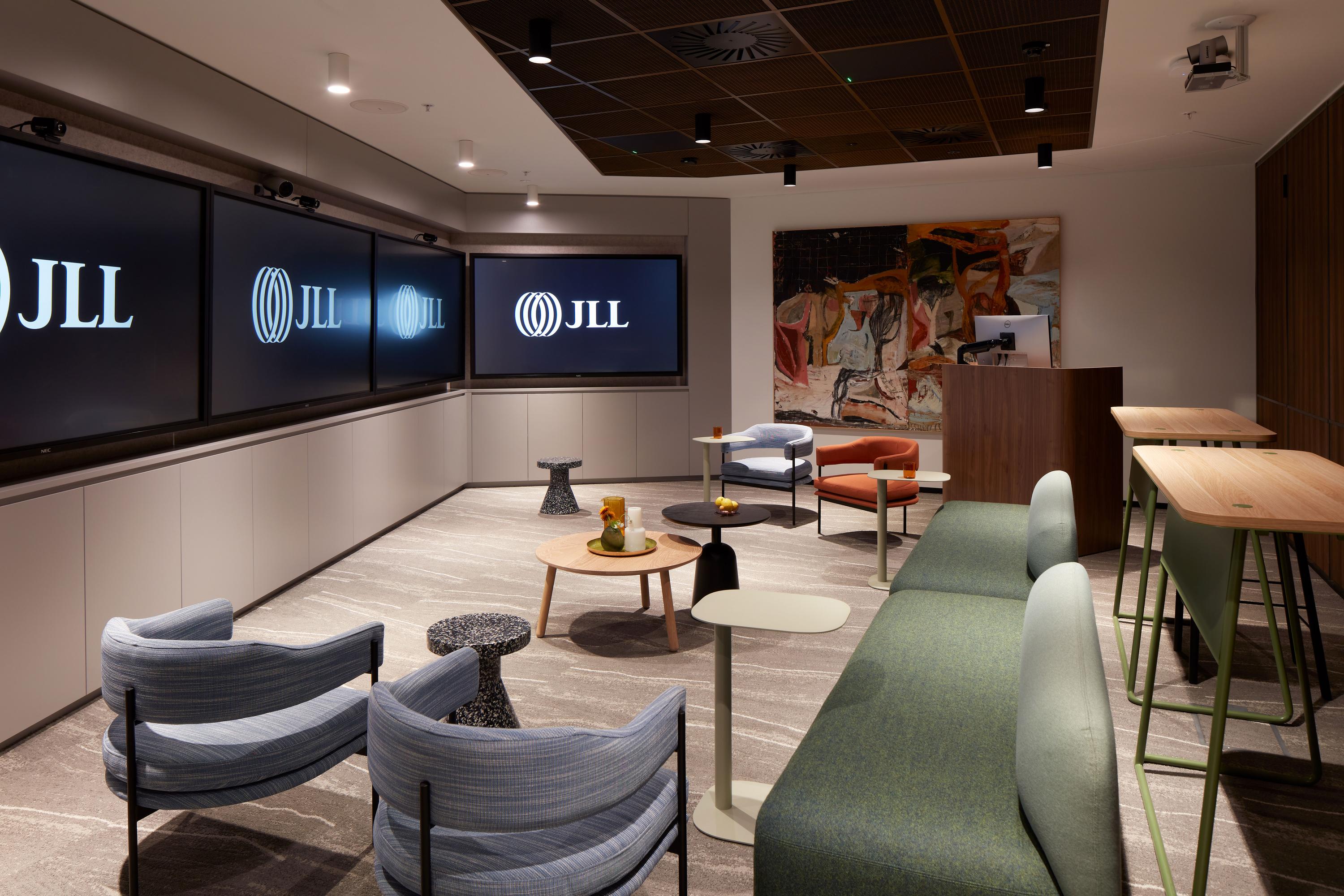 0090 - JLL Sydney 4.jpg