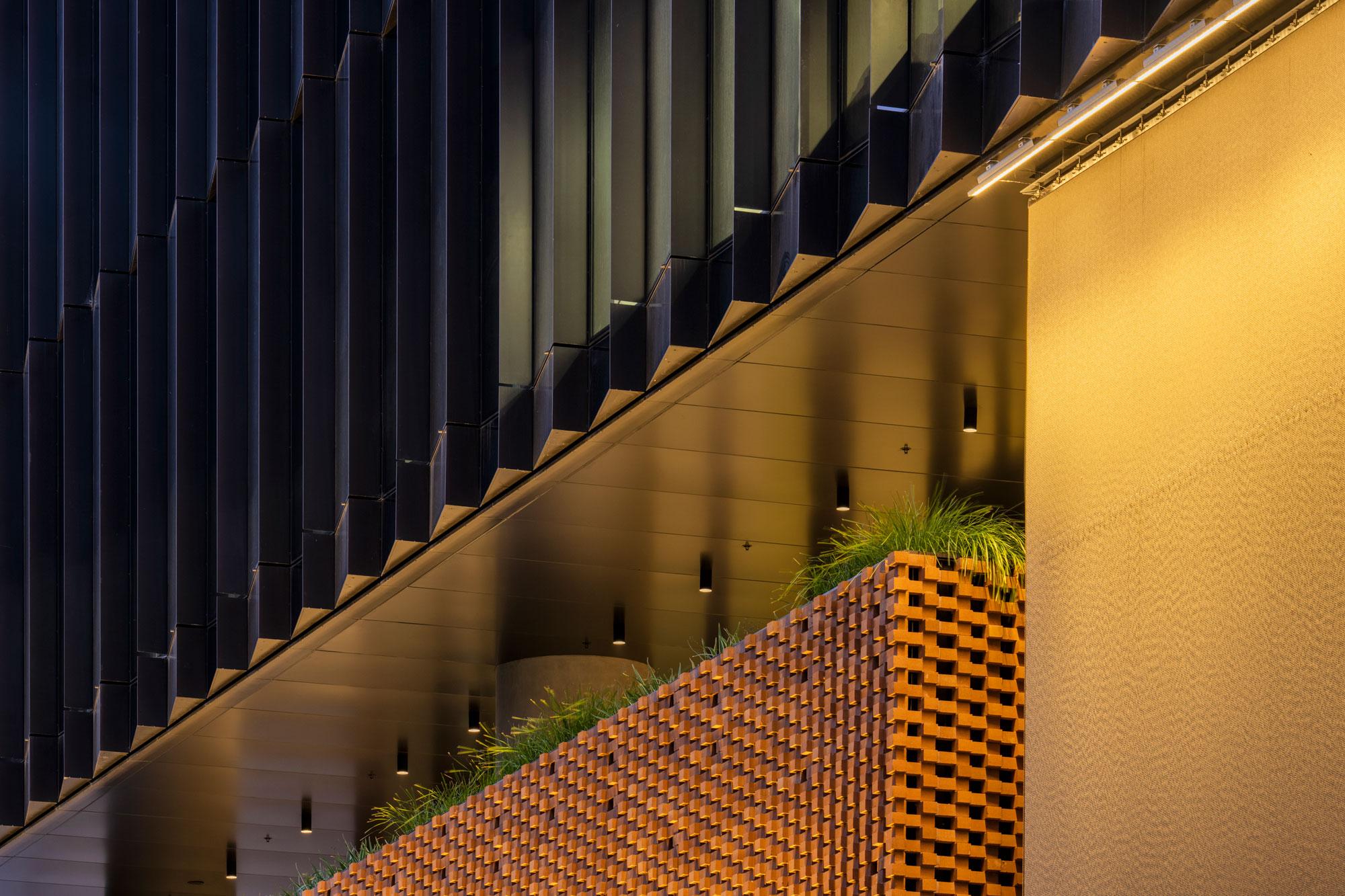 0022 - 83 Pirie St Adelaide 04.jpg