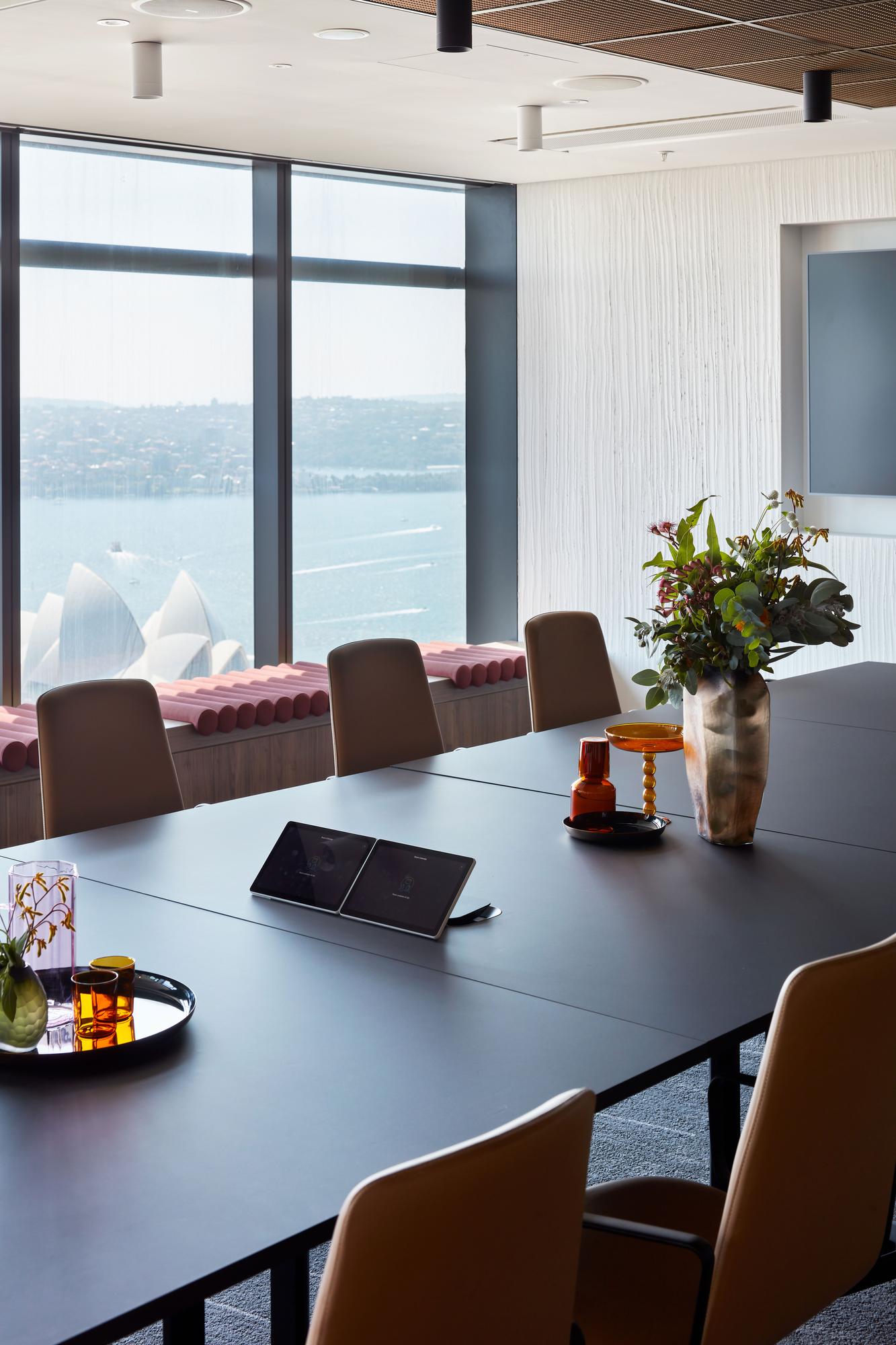 0090 - JLL Sydney 3.jpg