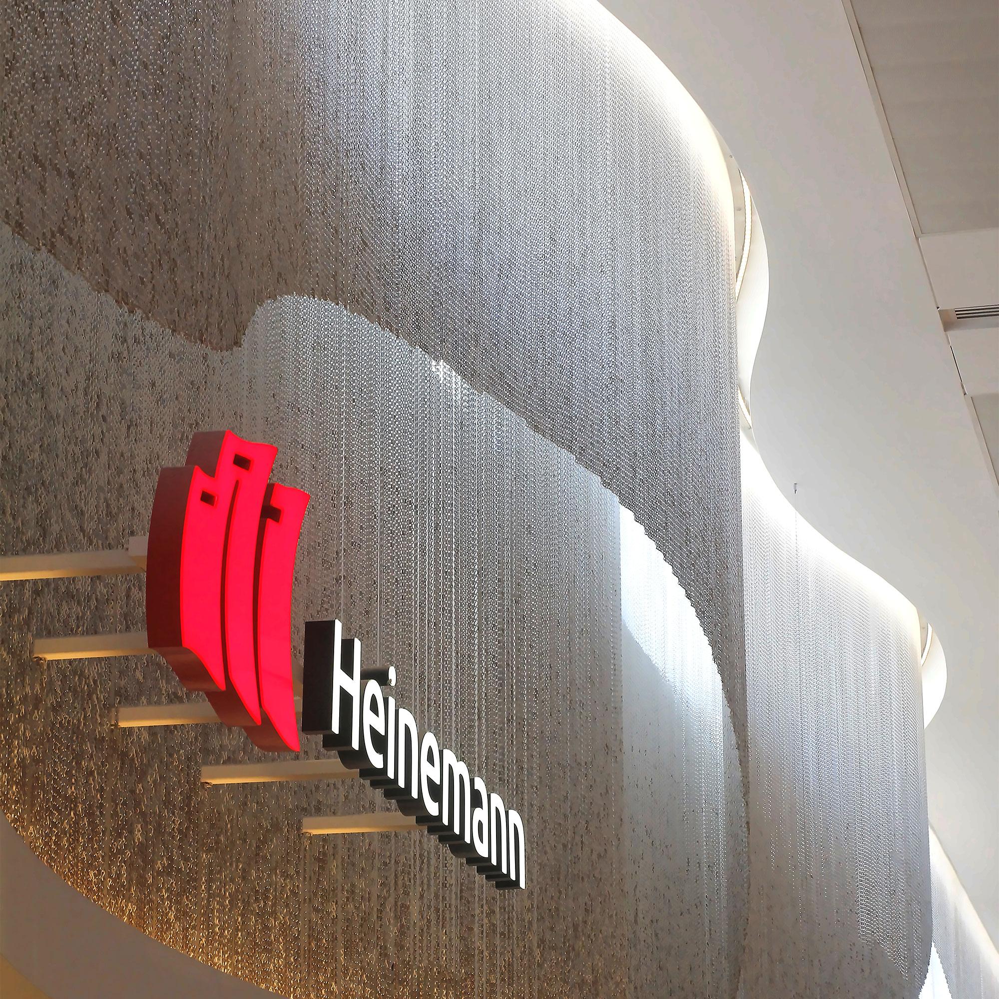 Heinemann, Sydney Airport