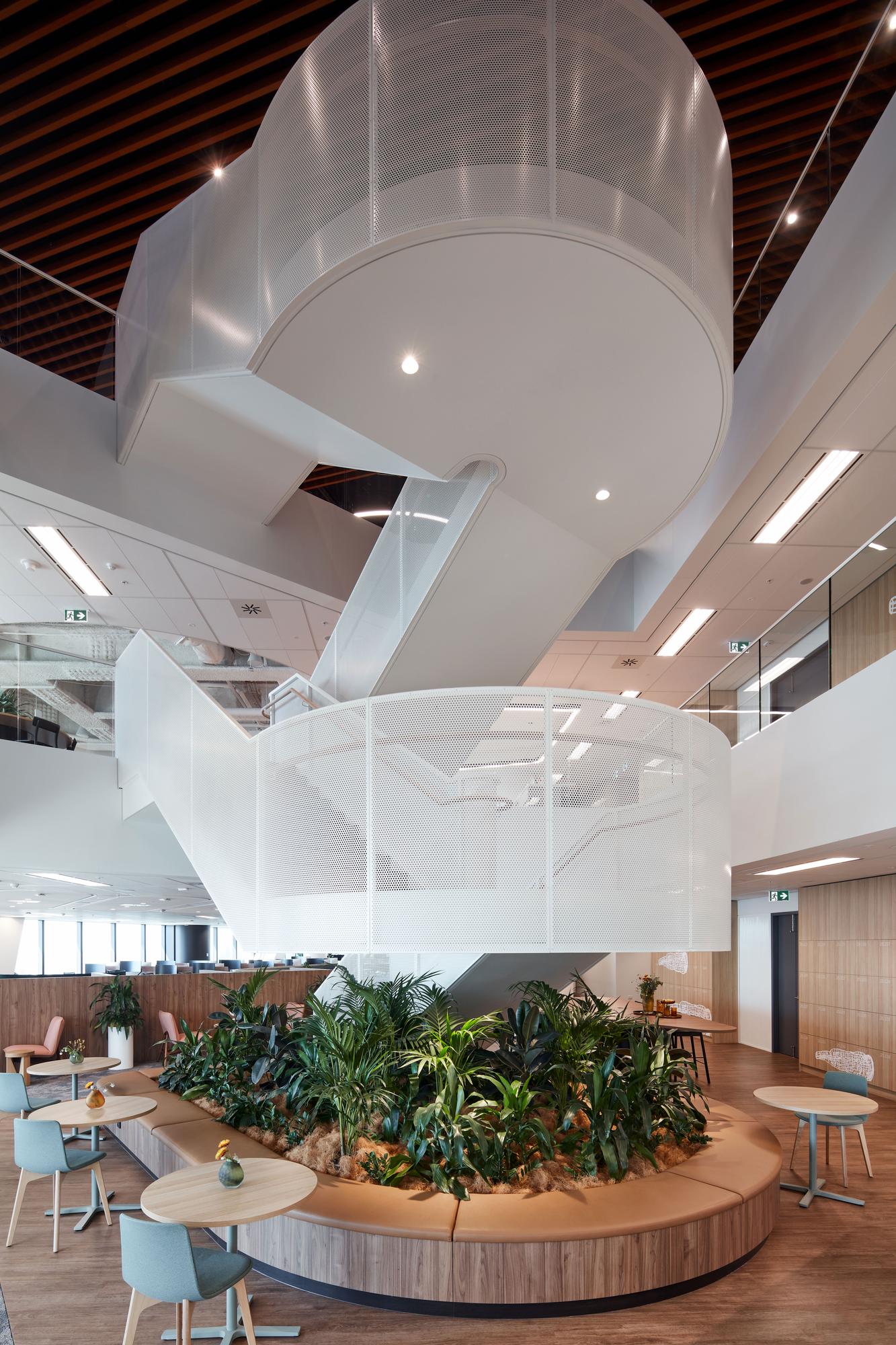 0090 - JLL Sydney 6.jpg